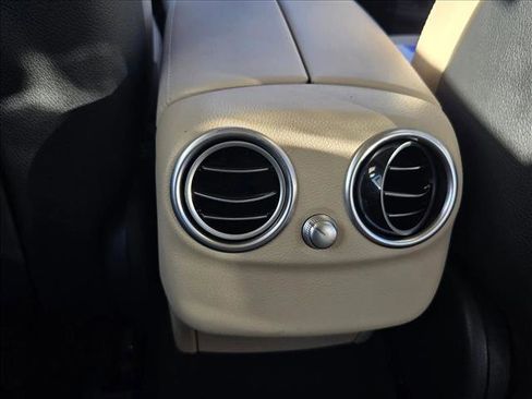 Used 2020 Mercedes-Benz C 300 C 300 image 18