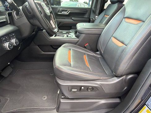Used 2024 GMC Sierra 2500 AT4 w/ AT4 Premium Plus Package AWD/4WD image 17