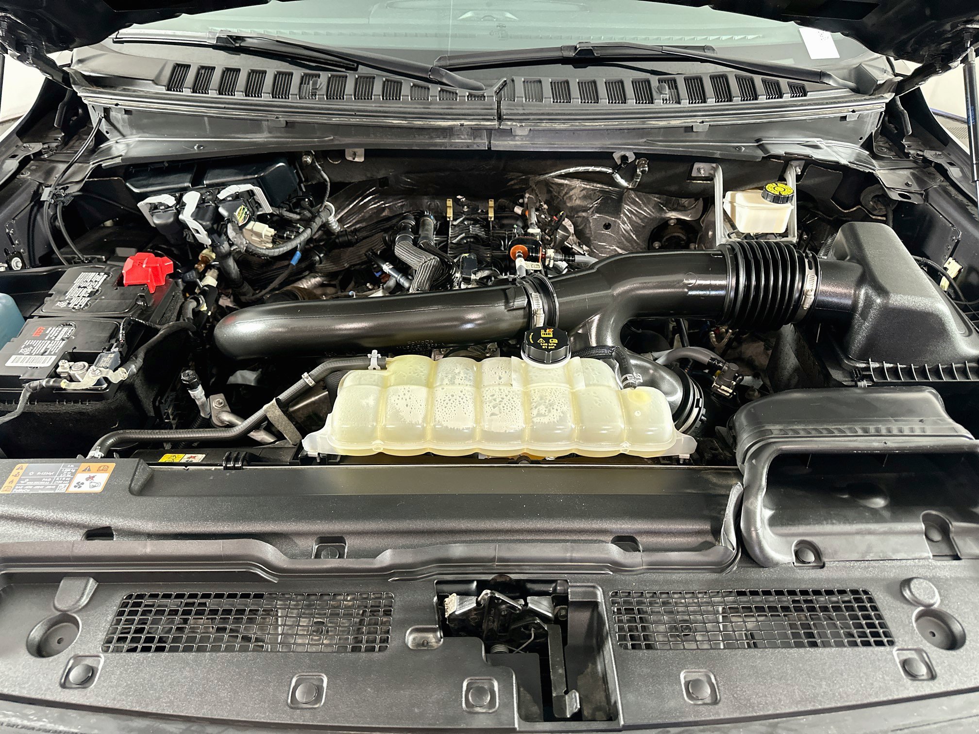 Used 2024 Ford Expedition Limited RWD image 37