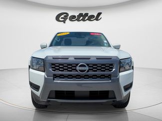 Certified 2025 Nissan Frontier SV RWD video 2