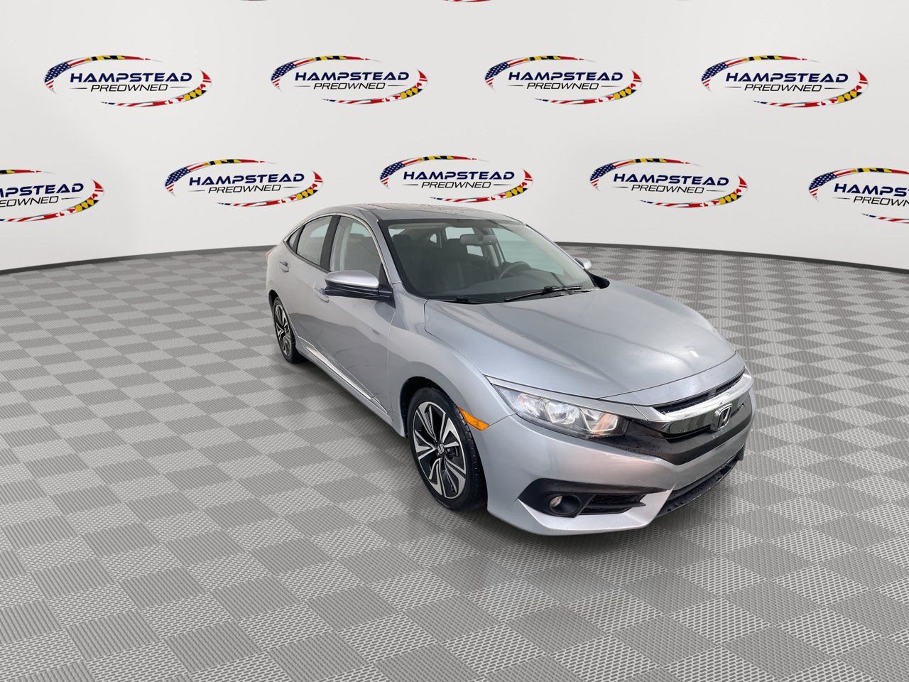 Used 2017 Honda Civic EX-T image 2