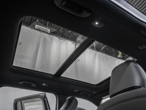 New 2025 Jeep Grand Cherokee Limited image 34