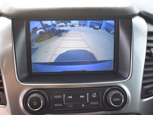 Used 2018 Chevrolet Tahoe Premier AWD/4WD image 25