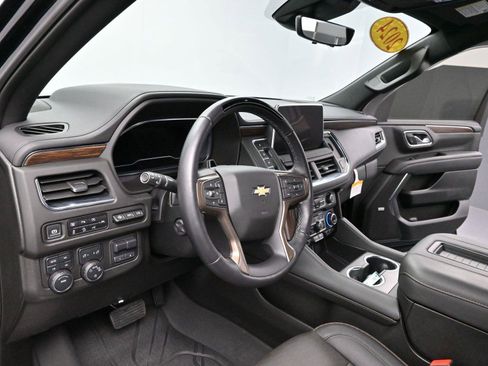 Used 2024 Chevrolet Tahoe High Country w/ Advanced Technology Package image 19