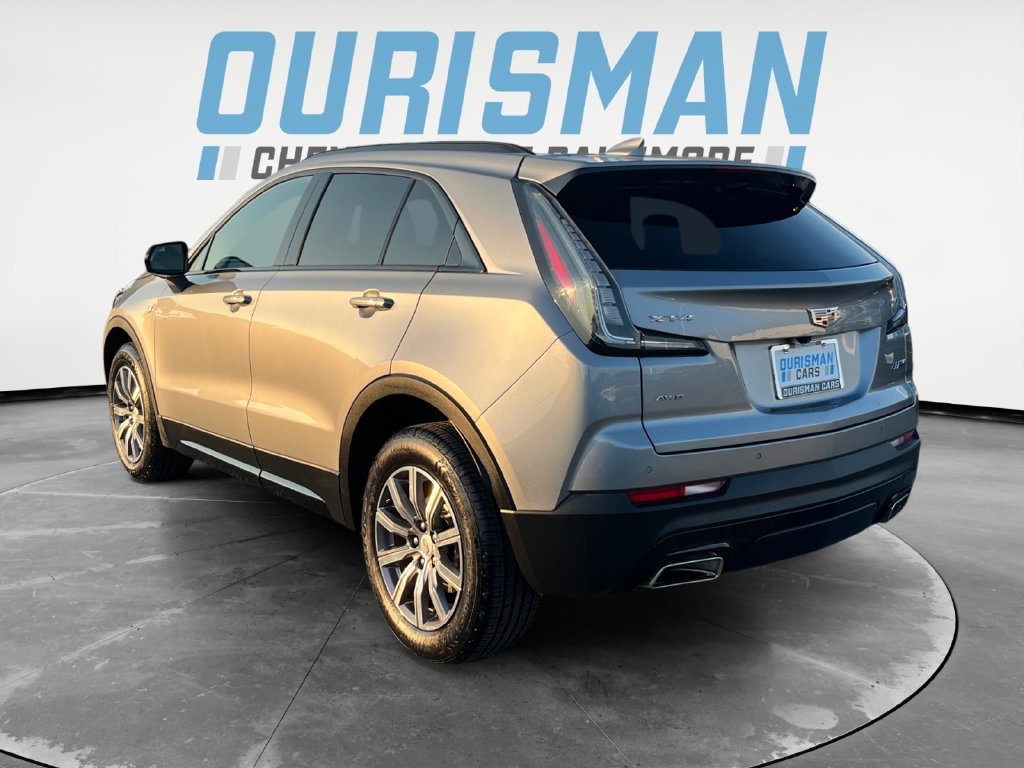 Used 2023 Cadillac XT4 Sport w/ Sun And Sound Package AWD/4WD image 4