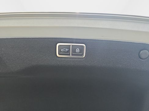 Used 2025 Hyundai Sonata Limited FWD image 29