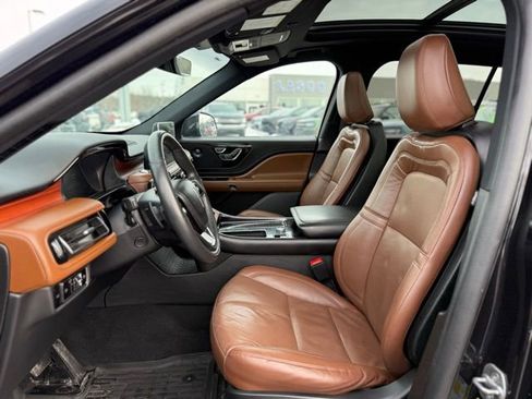 Used 2023 Lincoln Aviator Reserve w/ Jet Package image 16