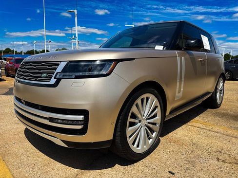 Used 2023 Land Rover Range Rover First Edition AWD/4WD image 3