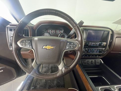 Used 2017 Chevrolet Silverado 1500 High Country image 14