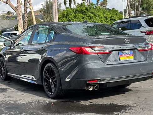 Certified 2025 Toyota Camry SE FWD image 6