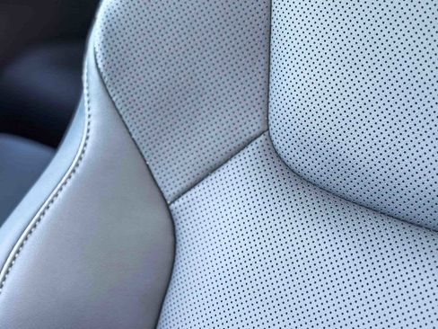 Certified 2025 Lexus RZ 300e FWD image 25