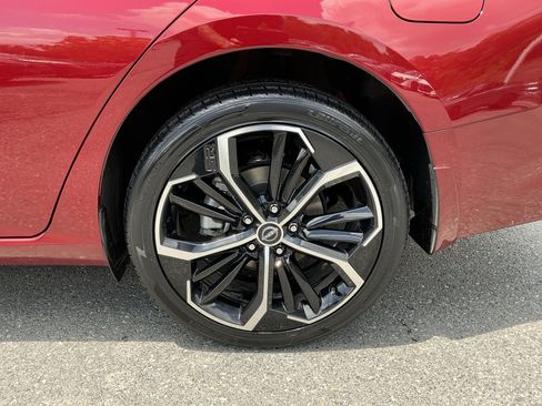 Used 2024 Nissan Altima 2.5 SR w/ SR Premium Package AWD/4WD image 9