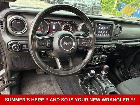 Used 2022 Jeep Wrangler Sport AWD/4WD image 21