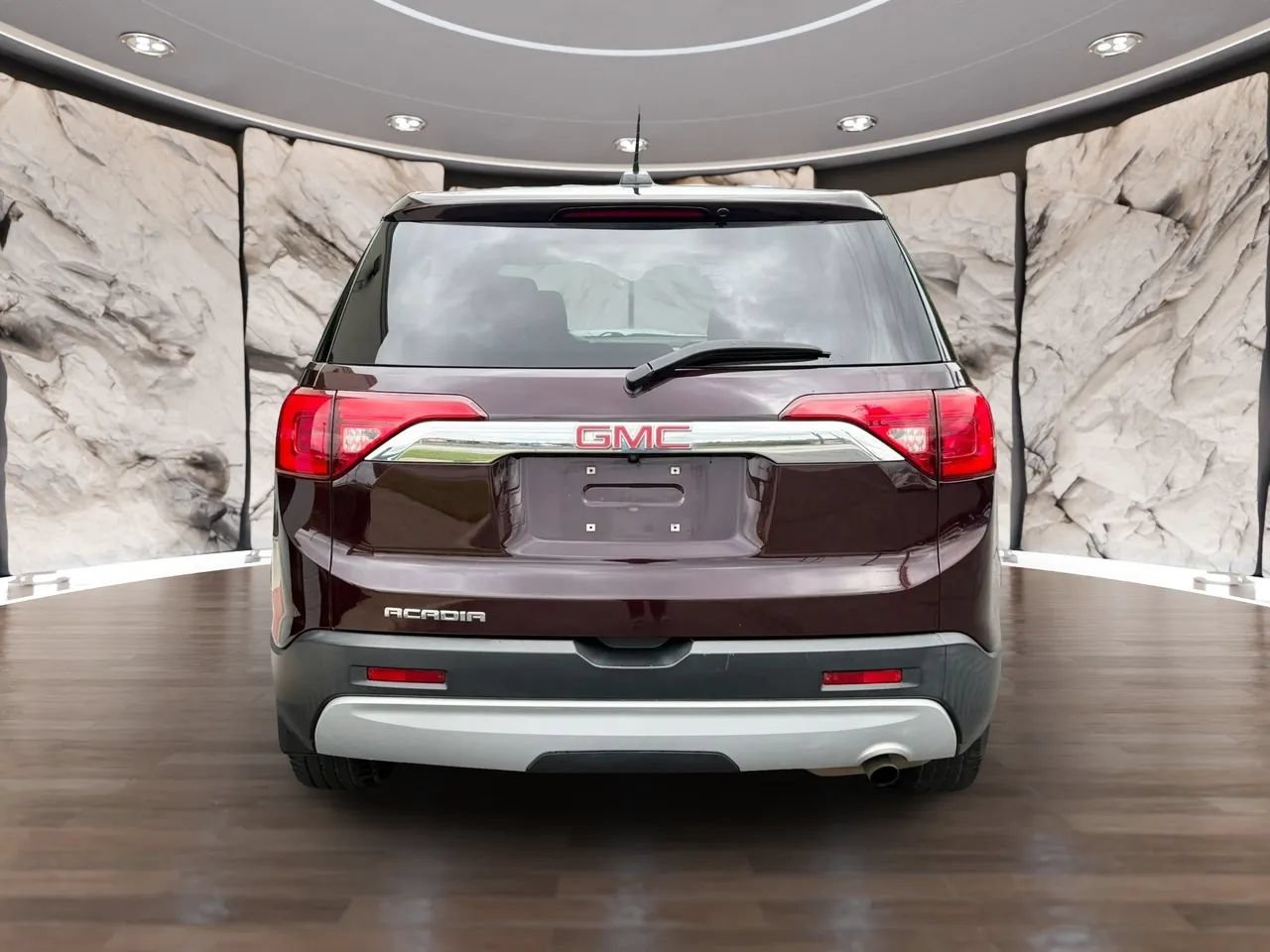 Used 2018 GMC Acadia SLE w/ LPO, Protection Package FWD image 6
