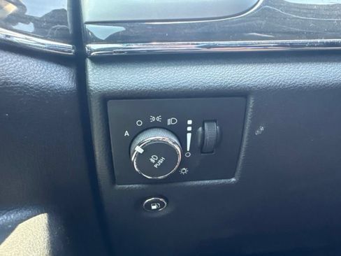 Used 2015 Jeep Grand Cherokee High Altitude AWD/4WD image 14