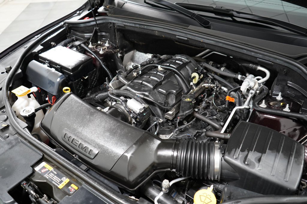 Used 2025 Dodge Durango R/T AWD/4WD image 65