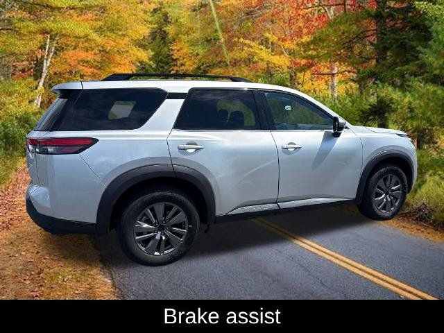 Certified 2024 Nissan Pathfinder SV AWD/4WD image 13