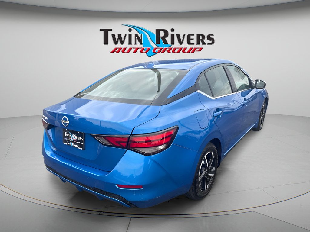 Used 2025 Nissan Sentra SV w/ All-Weather Package FWD image 4