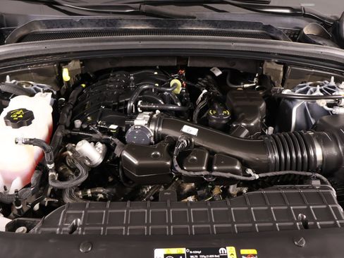 Used 2024 Jeep Grand Cherokee L Limited w/ Luxury Tech Group II AWD/4WD image 21