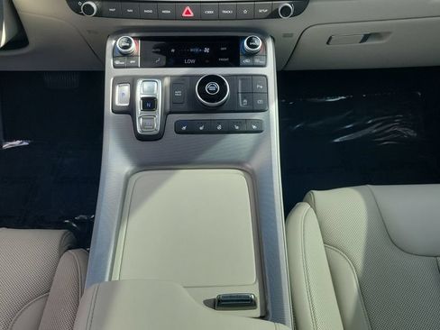 Used 2024 Hyundai Palisade Calligraphy FWD image 15