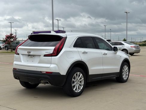 Certified 2023 Cadillac XT4 Luxury w/ Cold Weather Package FWD image 7
