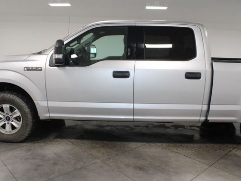 Used 2019 Ford F150 XLT w/ Trailer Tow Package image 6
