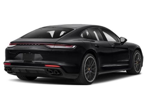 Used 2023 Porsche Panamera Platinum Edition image 2