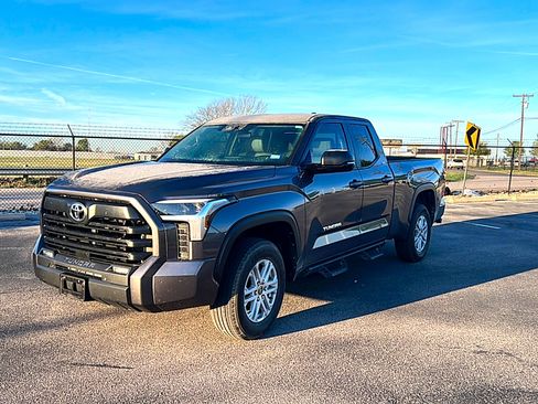 Used 2024 Toyota Tundra SR5 w/ SR5 Premium Package image 2