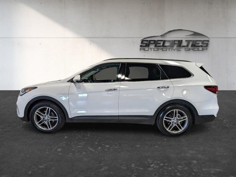 Used 2017 Hyundai Santa Fe FWD image 7
