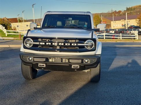 Used 2025 Ford Bronco Outer Banks image 10