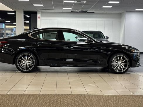 New 2026 Genesis G70 2.5T RWD image 3