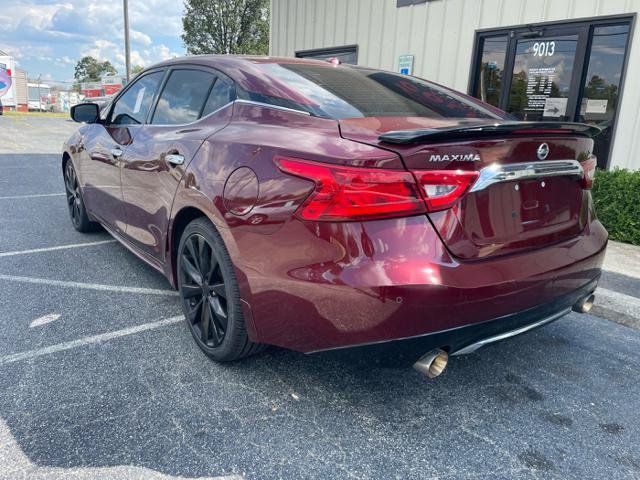 Used 2017 Nissan Maxima SR w/ Midnight Edition FWD image 8