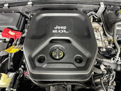 Used 2021 Jeep Wrangler Unlimited Rubicon w/ LED Lighting Group AWD/4WD image 29