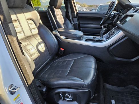 Used 2017 Land Rover Range Rover Sport HSE Dynamic AWD/4WD image 34