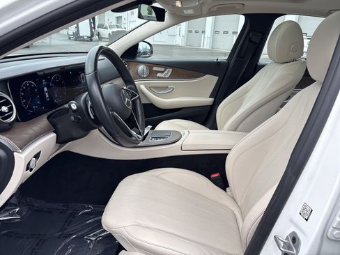 Used 2021 Mercedes-Benz E 350 4MATIC Sedan w/ Premium Package image 18