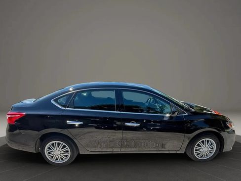 Used 2019 Nissan Sentra S FWD image 6
