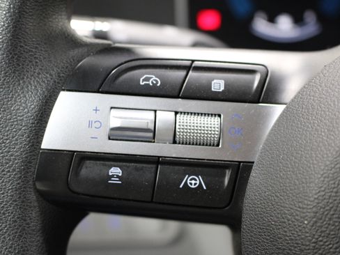 Used 2025 Hyundai Tucson SEL FWD image 10
