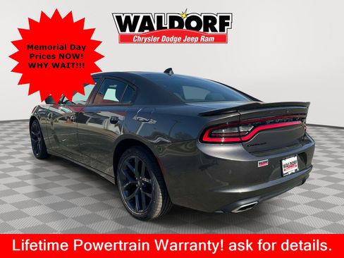 Used 2023 Dodge Charger SXT w/ Blacktop Package RWD image 4
