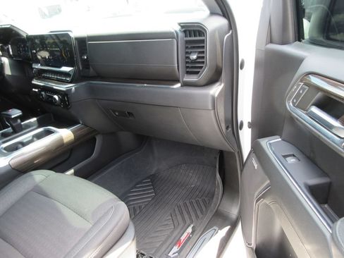 Certified 2023 Chevrolet Silverado 1500 LT Trail Boss w/ Convenience Package II AWD/4WD image 20