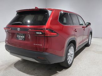 Used 2024 Toyota Grand Highlander AWD video 2