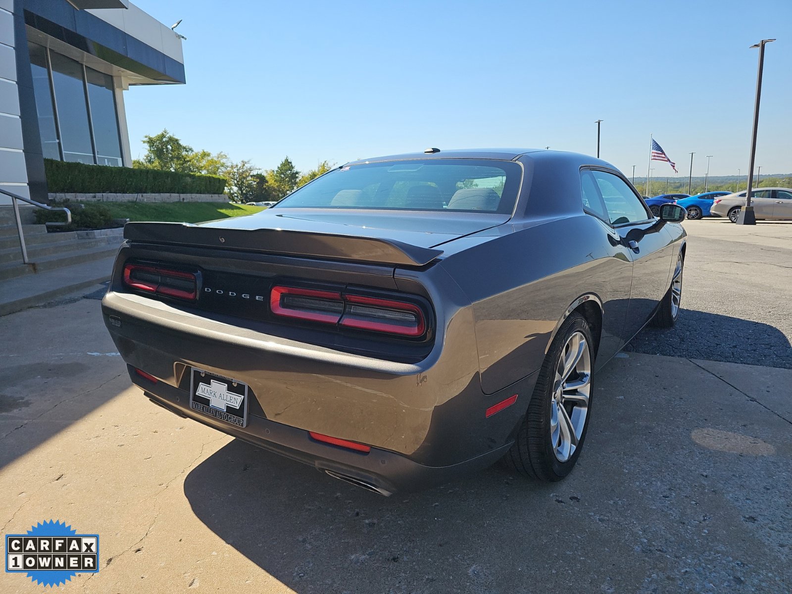 Used 2020 Dodge Challenger R/T RWD image 3