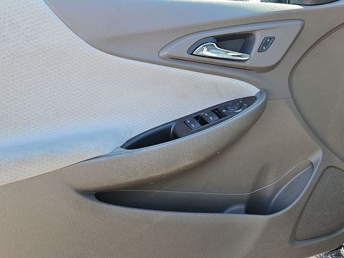 Used 2023 Chevrolet Malibu LT FWD image 27