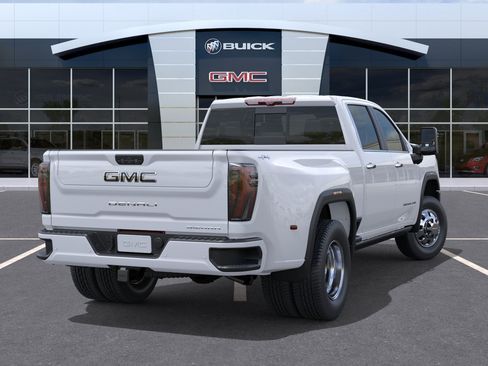 New 2026 GMC Sierra 3500 Denali Ultimate w/ LPO, Black Badging Package AWD/4WD image 4