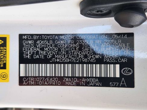 Used 2014 Lexus CT 200h w/ Seat Comfort Package FWD image 32