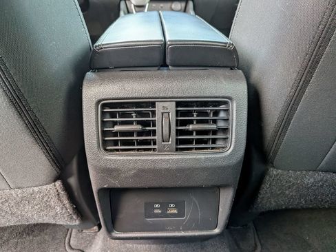 Used 2023 Nissan Rogue SV AWD/4WD image 36