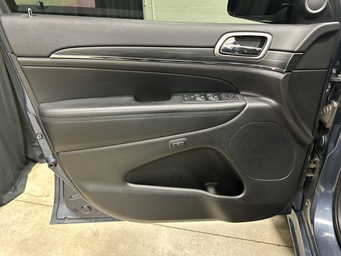Used 2020 Jeep Grand Cherokee Limited X image 5
