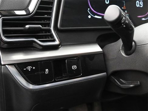 Used 2023 Kia Sportage EX image 22