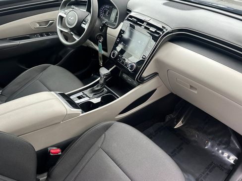 Certified 2024 Hyundai Tucson SE image 19