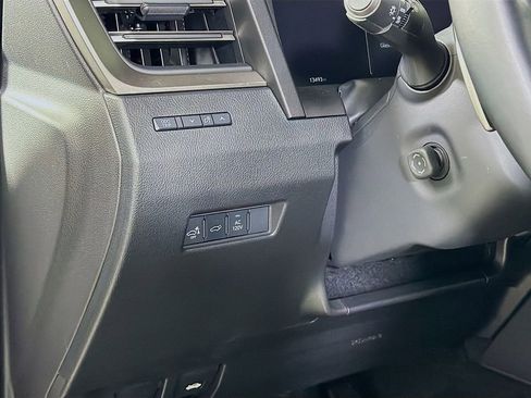 Used 2024 Lexus GX 550 image 12