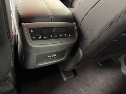 Used 2025 Nissan Pathfinder SL w/ SL Premium Package AWD/4WD image 23